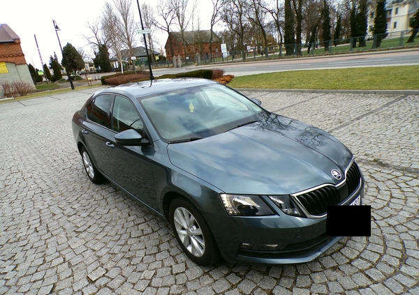 Skoda Octavia cena 65000 przebieg: 156000, rok produkcji 2017 z Ujście małe 172